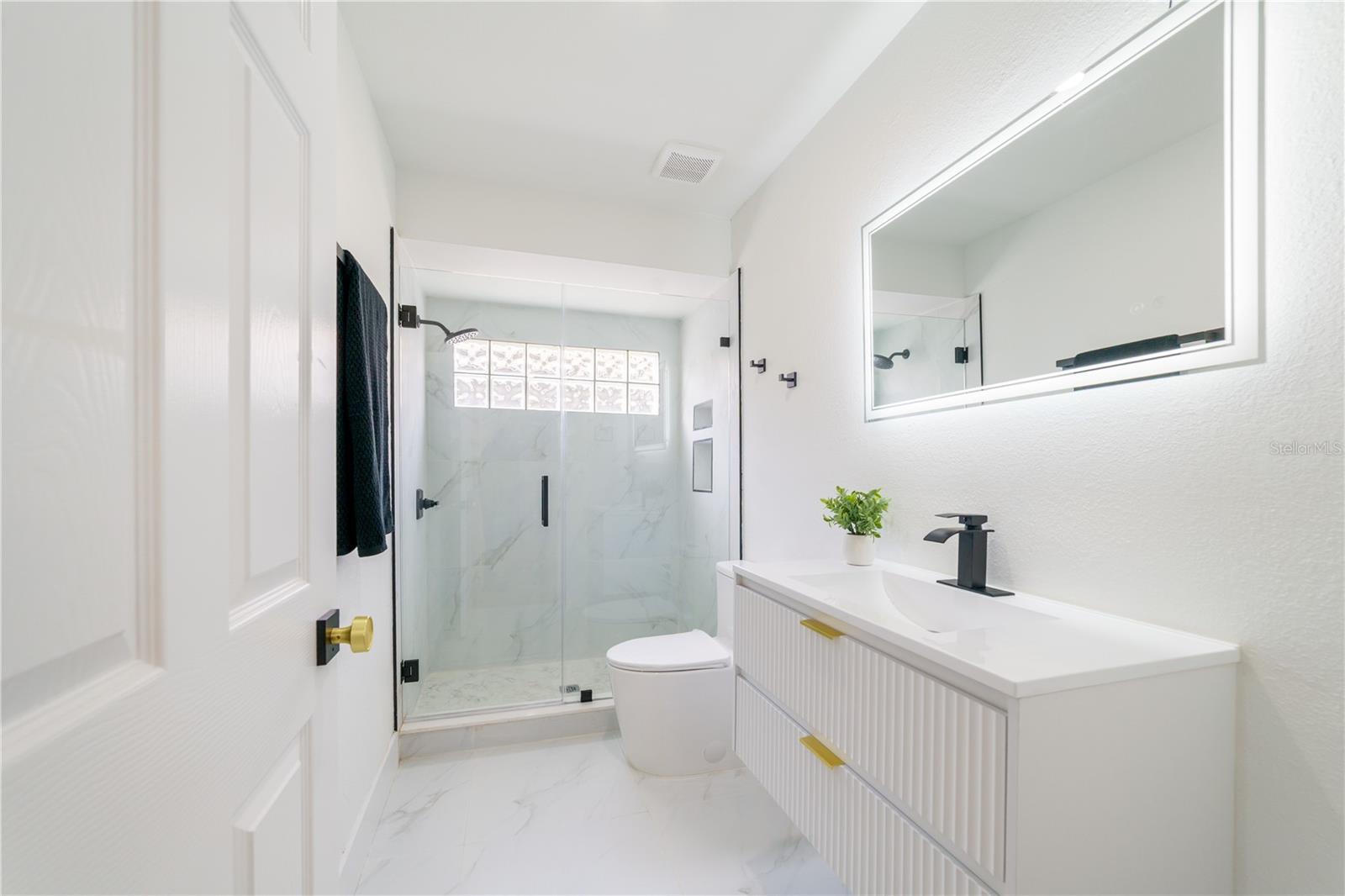 LAKE TARPON ESTATES - Residential