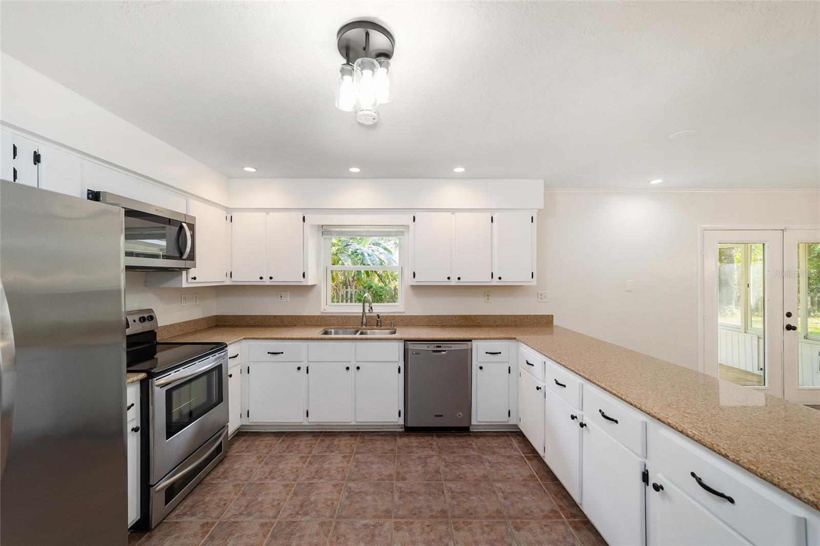 SERENOLA ESTATES AMD 1ST ADD SERENOL - Residential