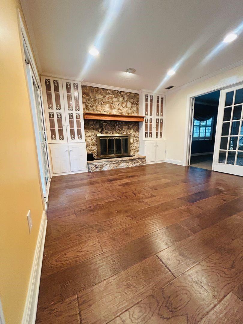 608 SW 80TH BOULEVARD