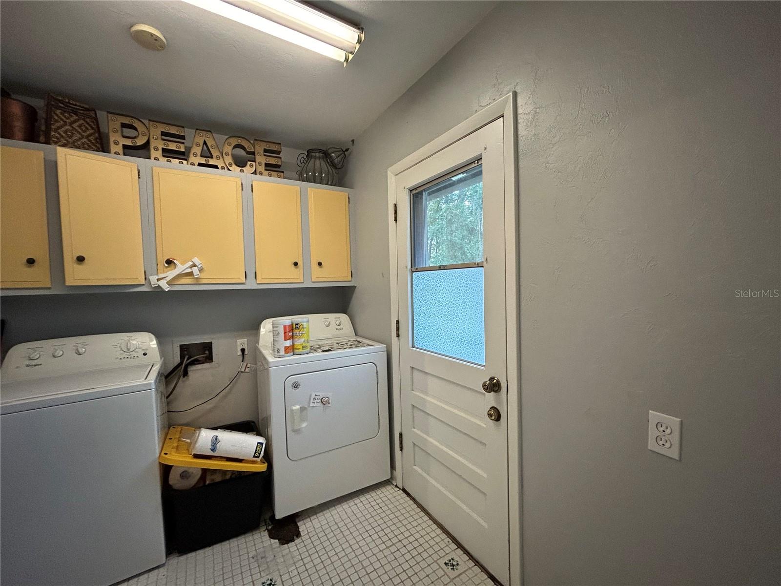 SUNNINGDALE - Residential Lease