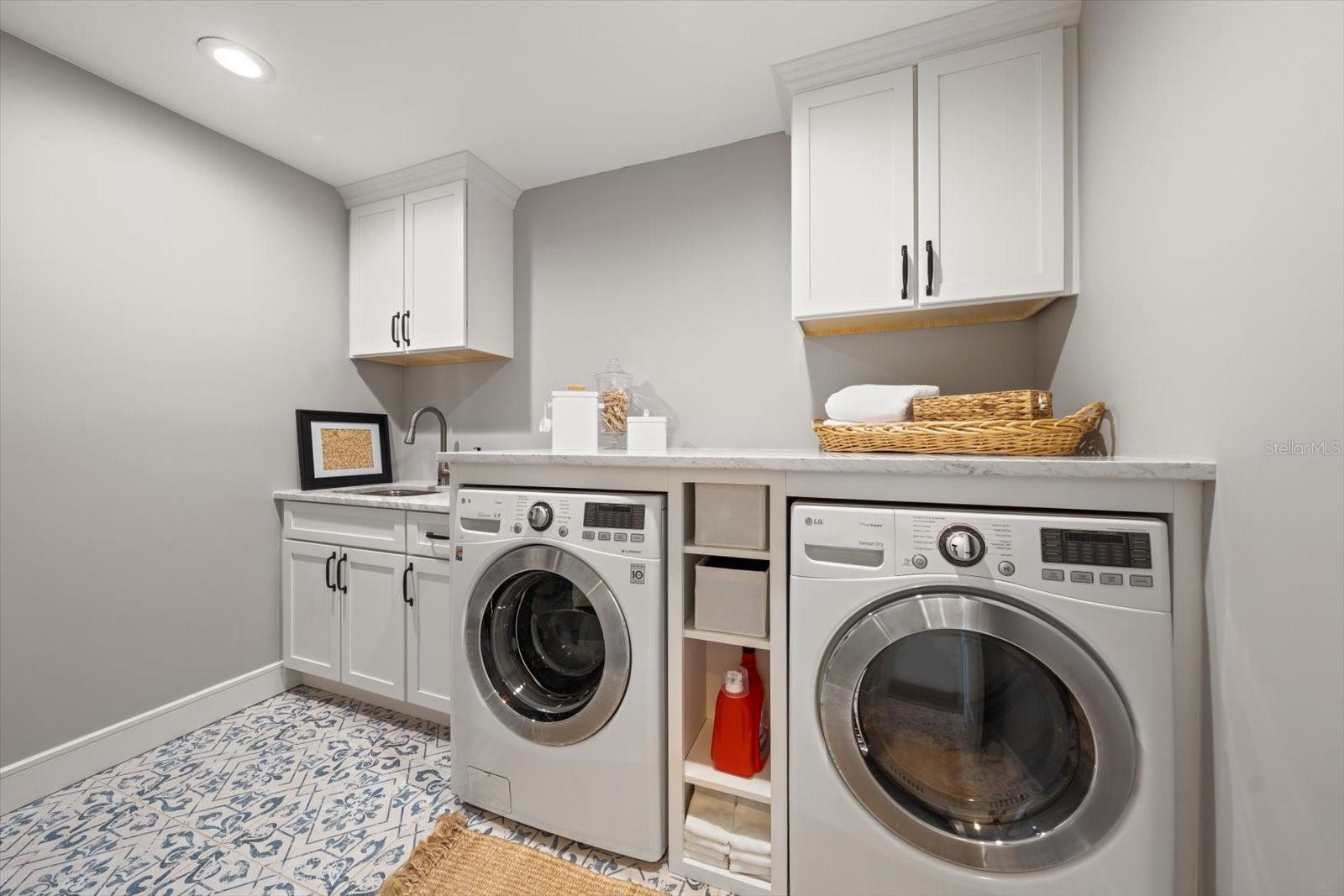 MARINA DEL REY AT SAND KEY - Residential