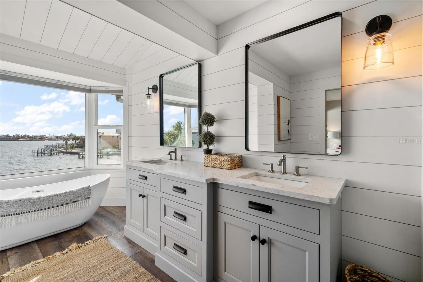 MARINA DEL REY AT SAND KEY - Residential