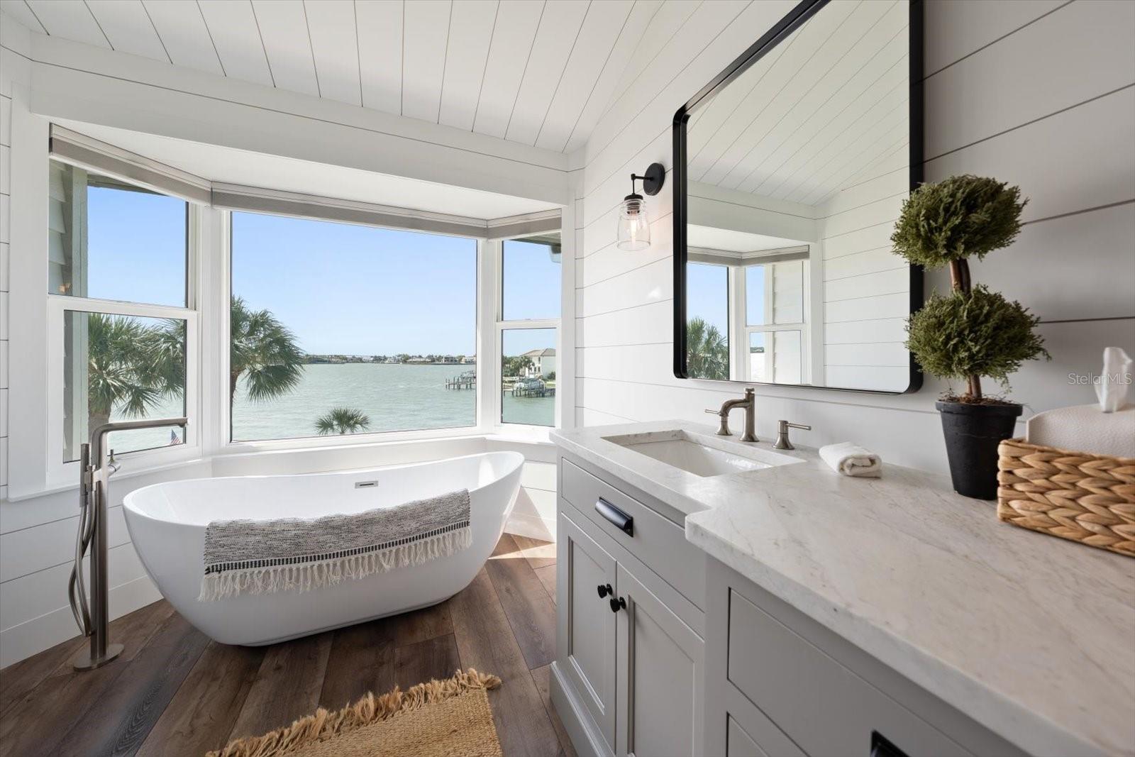 MARINA DEL REY AT SAND KEY - Residential