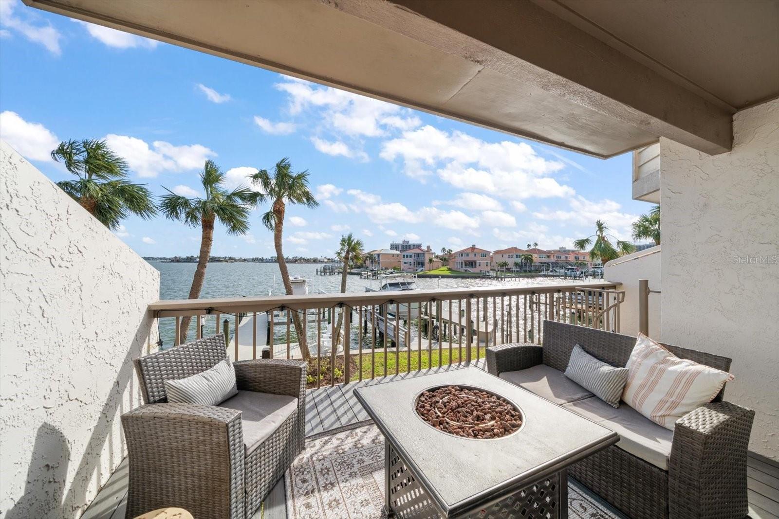 MARINA DEL REY AT SAND KEY - Residential