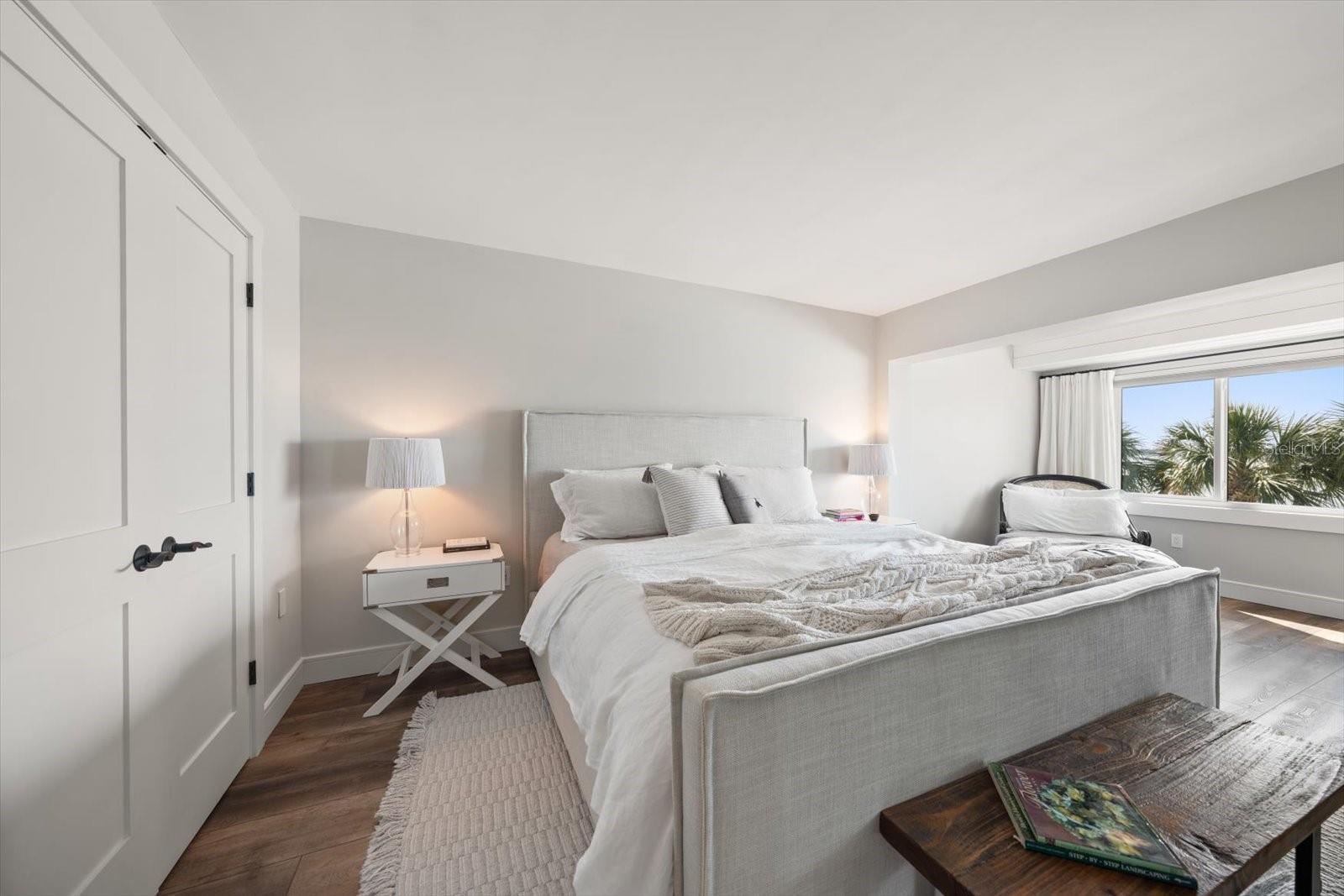 MARINA DEL REY AT SAND KEY - Residential