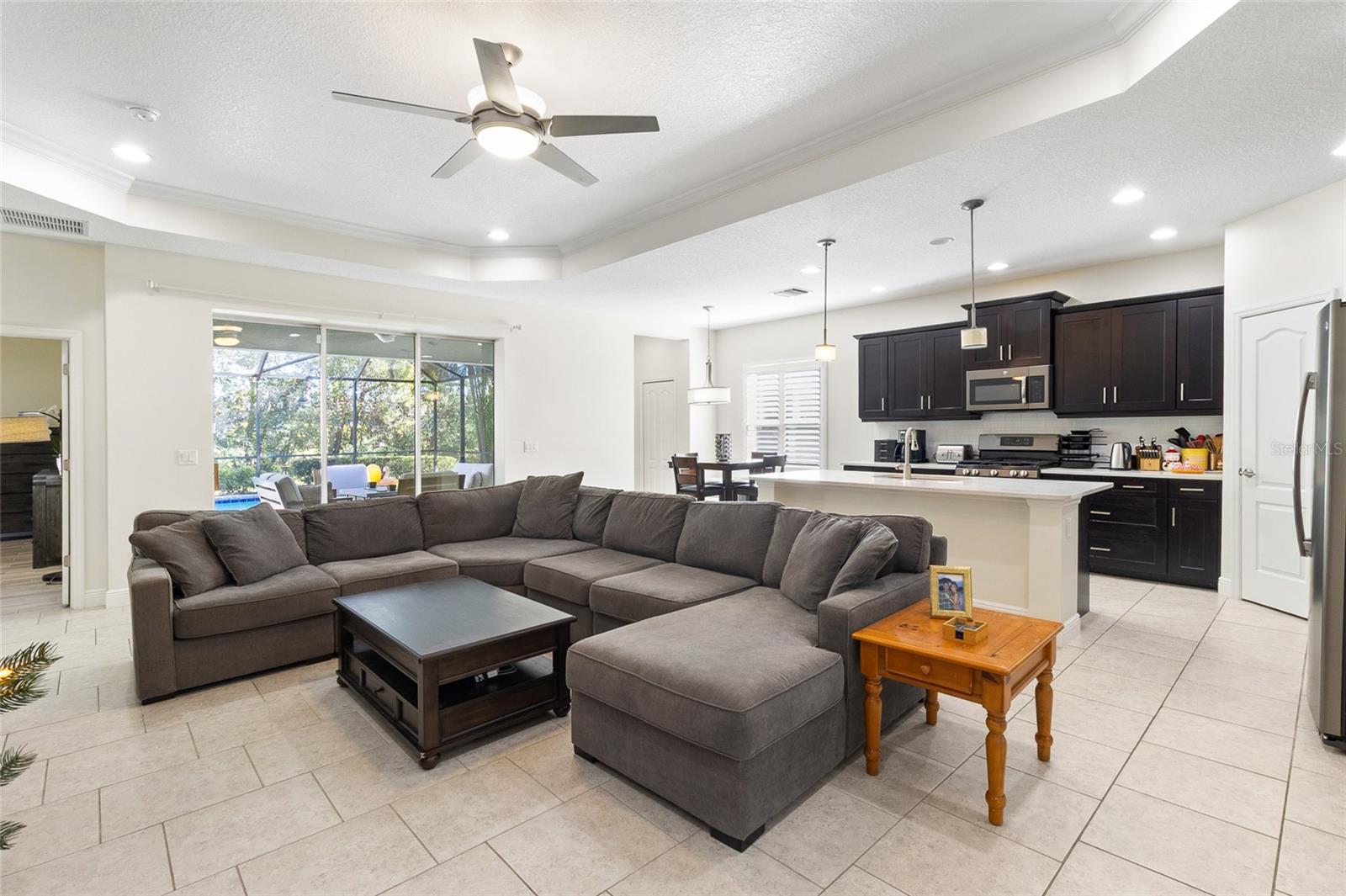 12335 WHISPER LAKE DRIVE, BRADENTON, FL, 34211 4 12335 WHISPER LAKE DRIVE