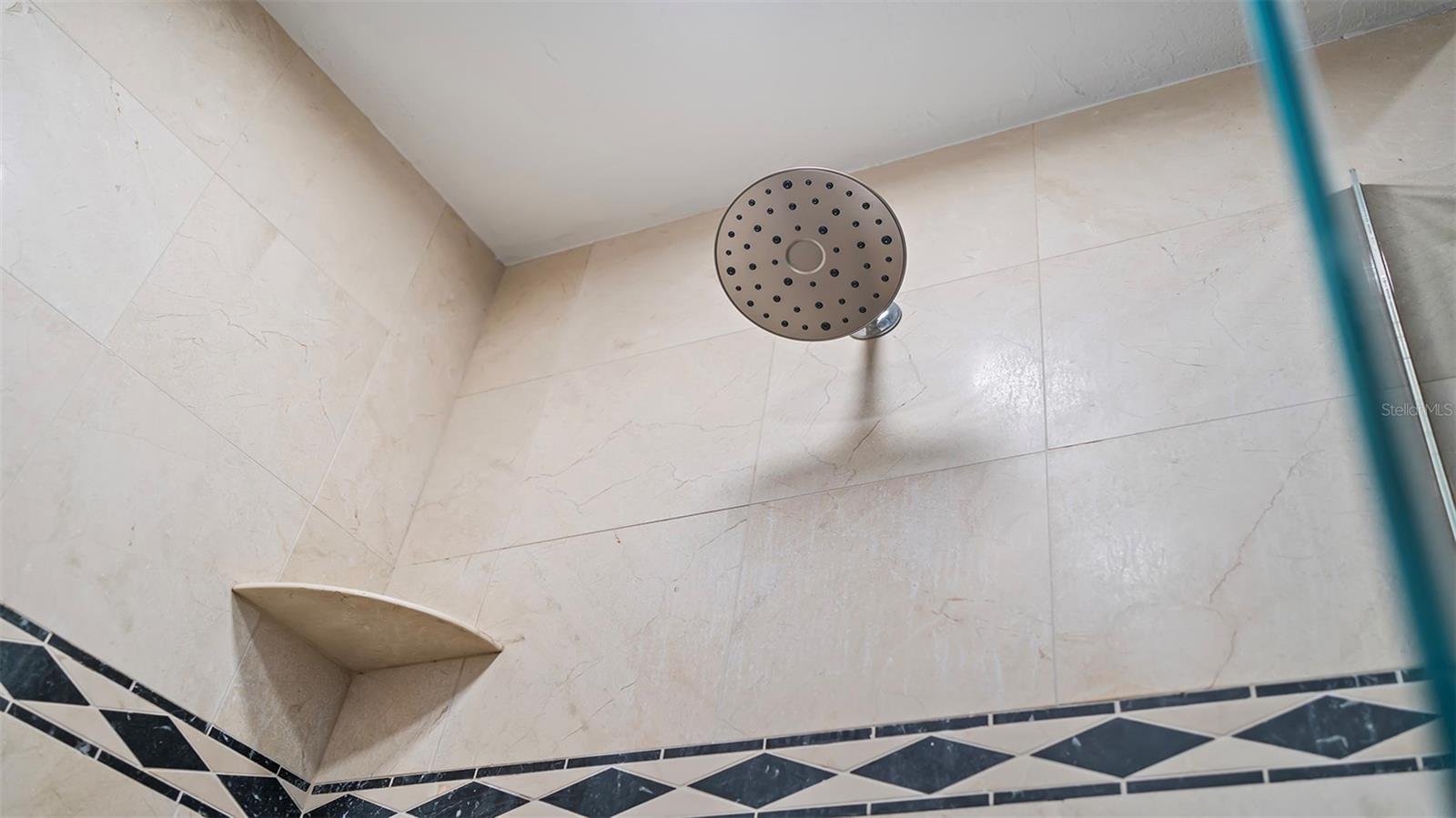 SIESTA REV OF - Residential Lease