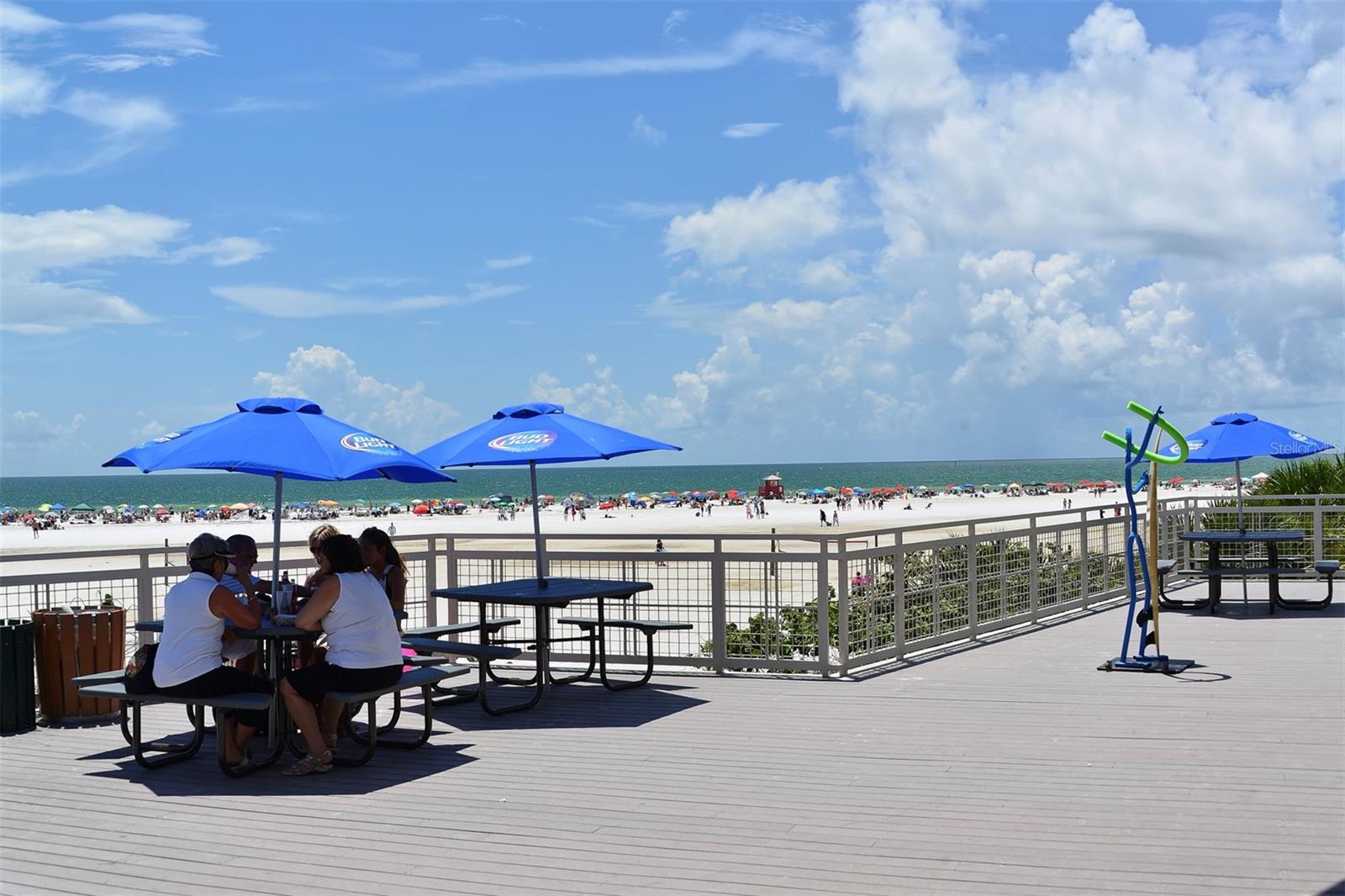 SIESTA REV OF - Residential Lease
