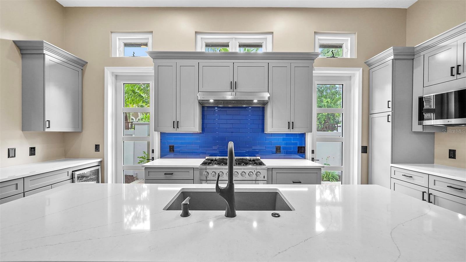 SIESTA REV OF - Residential Lease