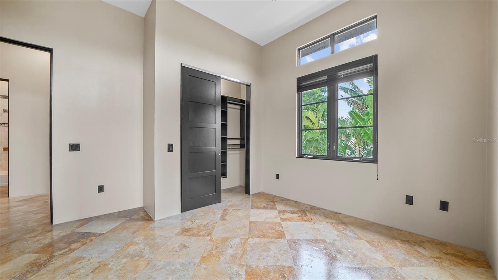 SIESTA REV OF - Residential Lease