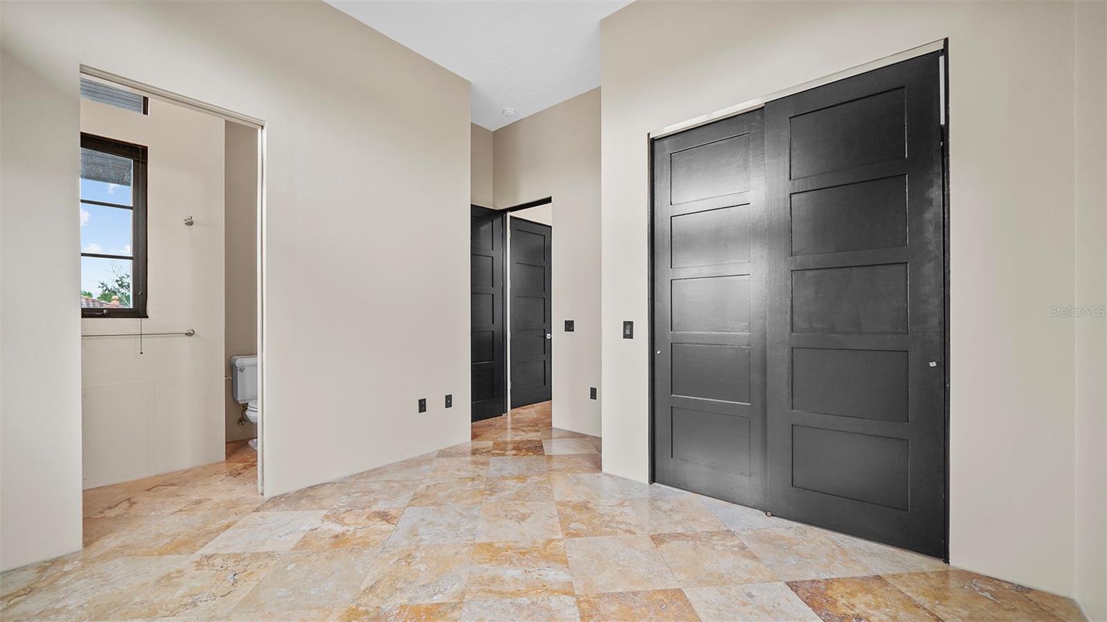 SIESTA REV OF - Residential Lease