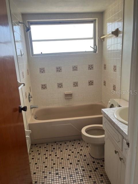 WHITE WAY ANNEX - Residential Lease