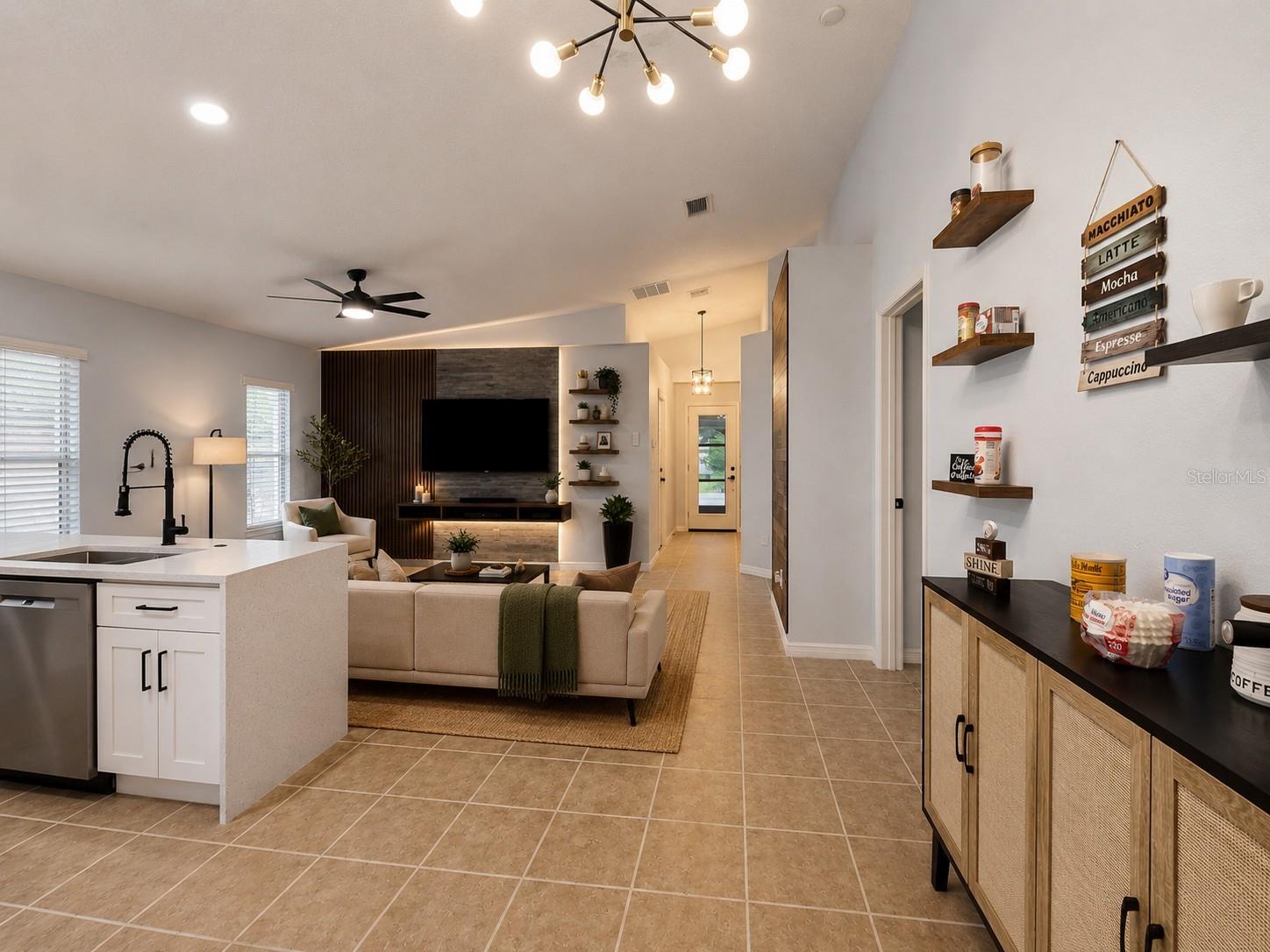 LAVADA COURT - Residential
