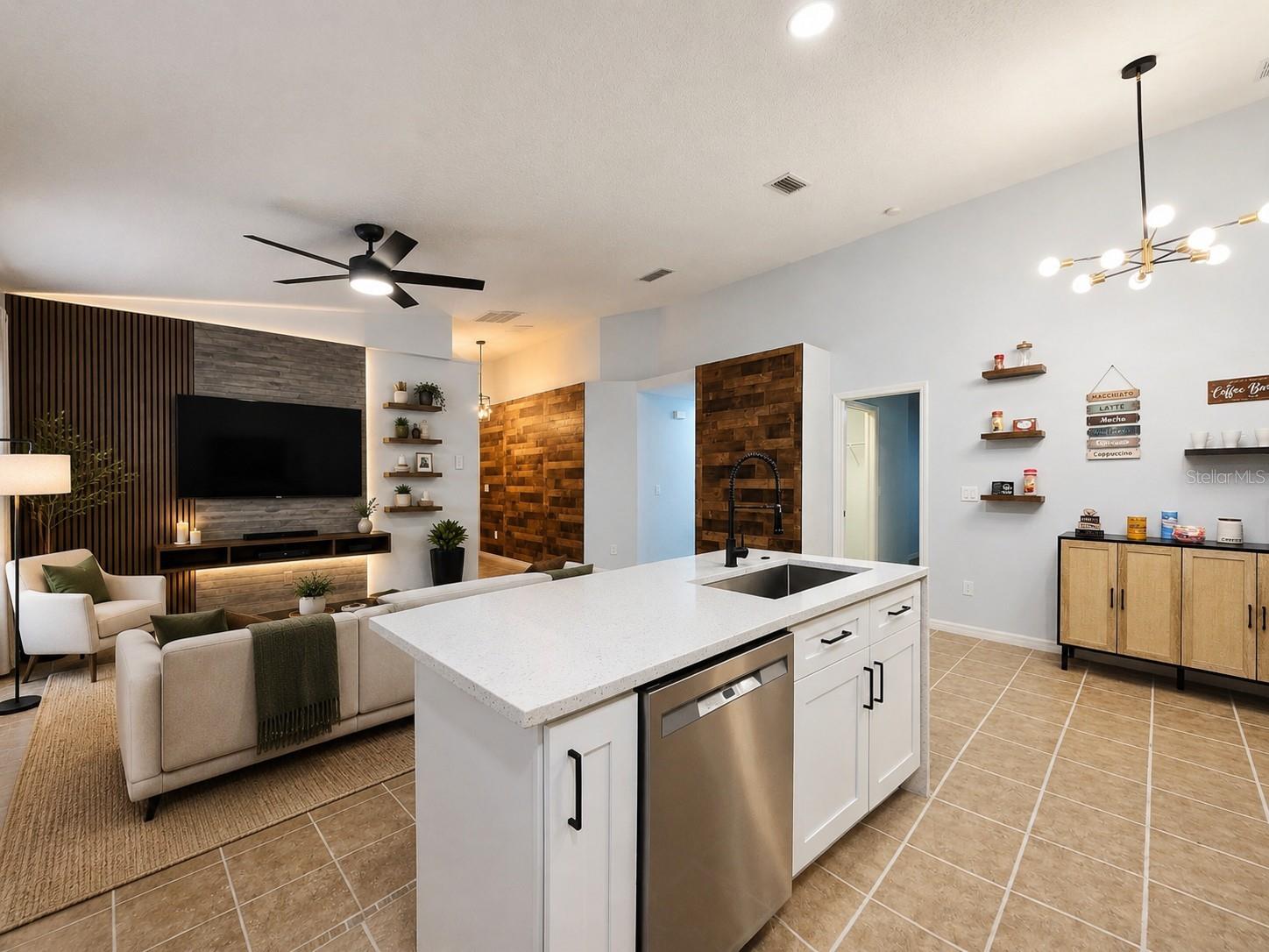 LAVADA COURT - Residential