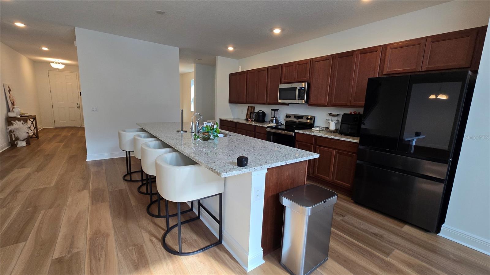 ELLINGTON PLACE - Residential Lease