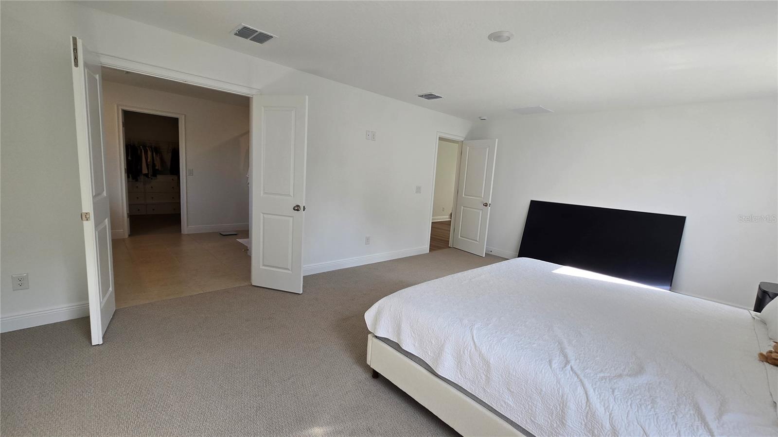 ELLINGTON PLACE - Residential Lease