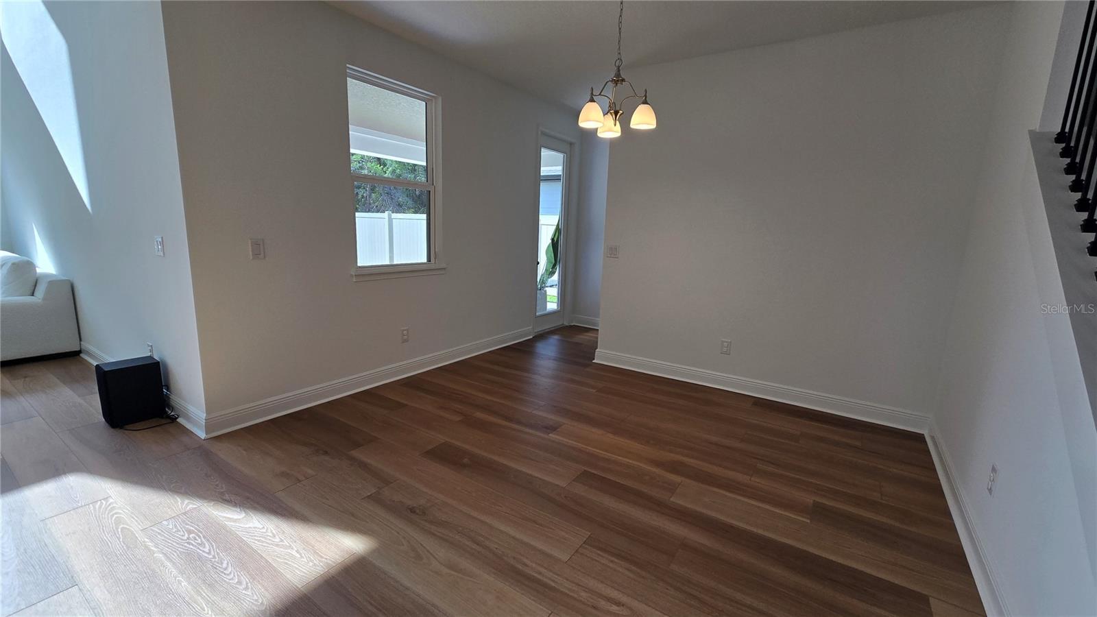 ELLINGTON PLACE - Residential Lease