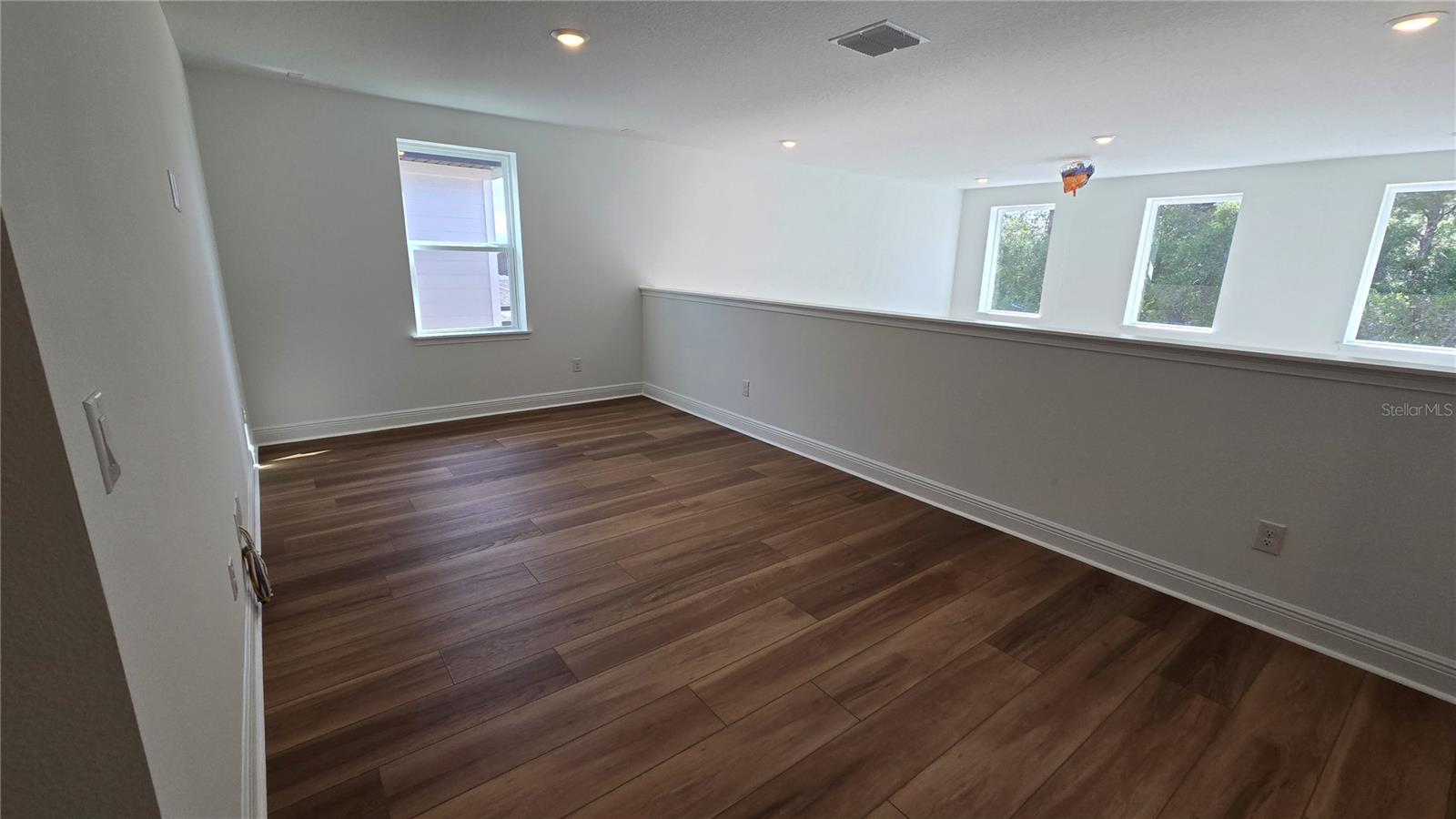 ELLINGTON PLACE - Residential Lease