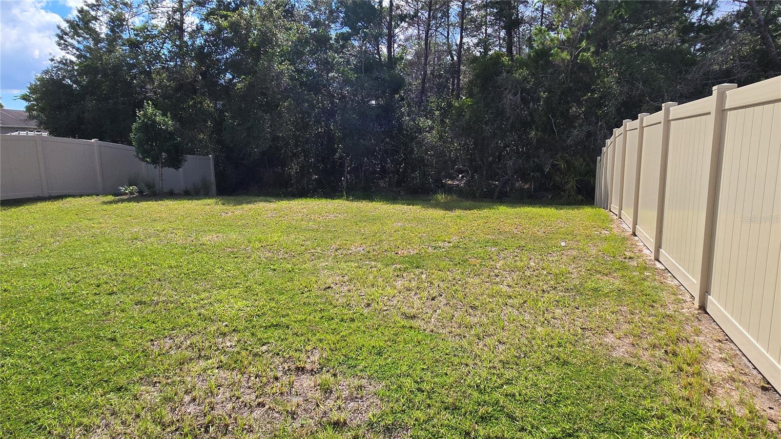ELLINGTON PLACE - Residential Lease