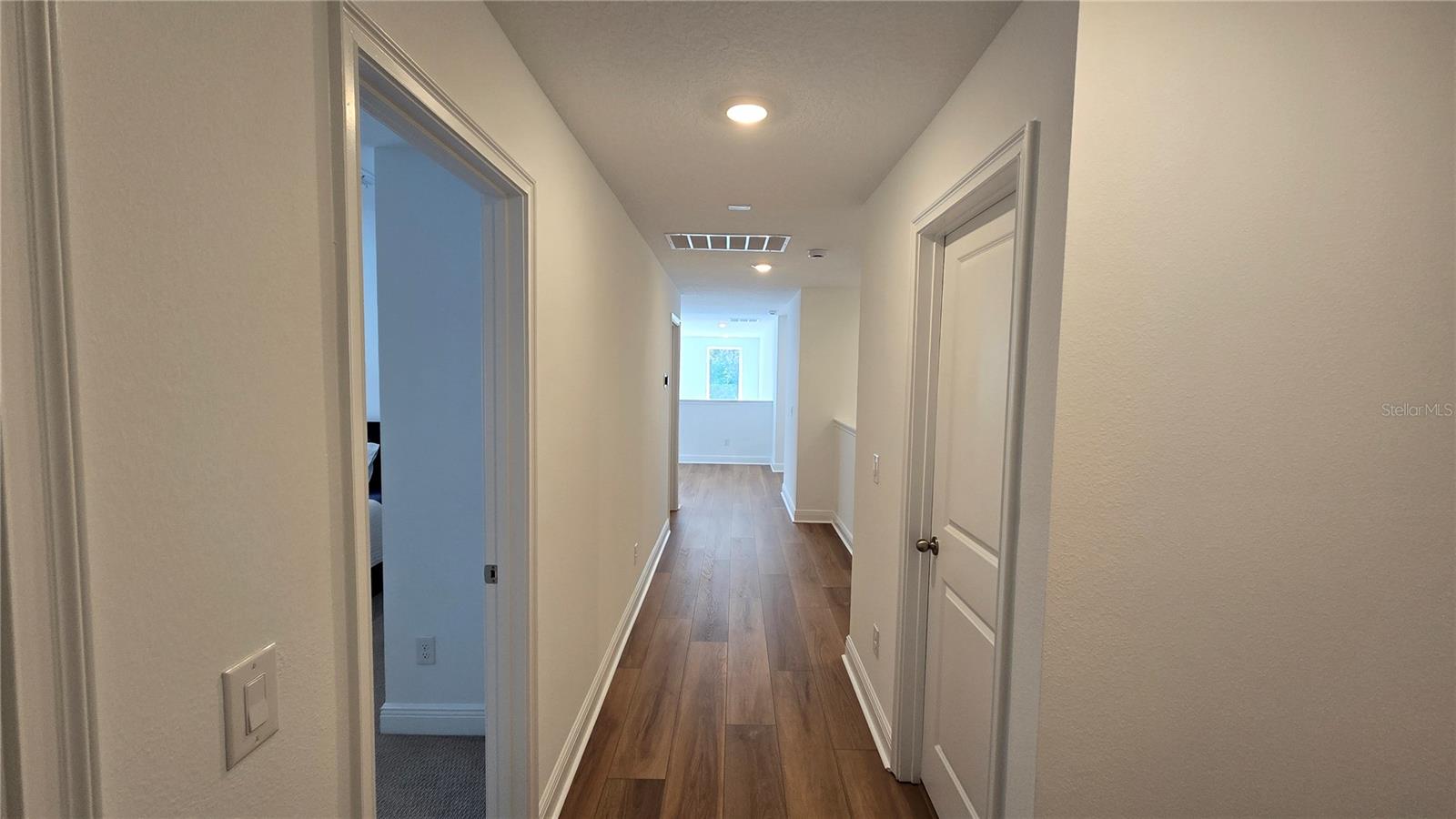 ELLINGTON PLACE - Residential Lease