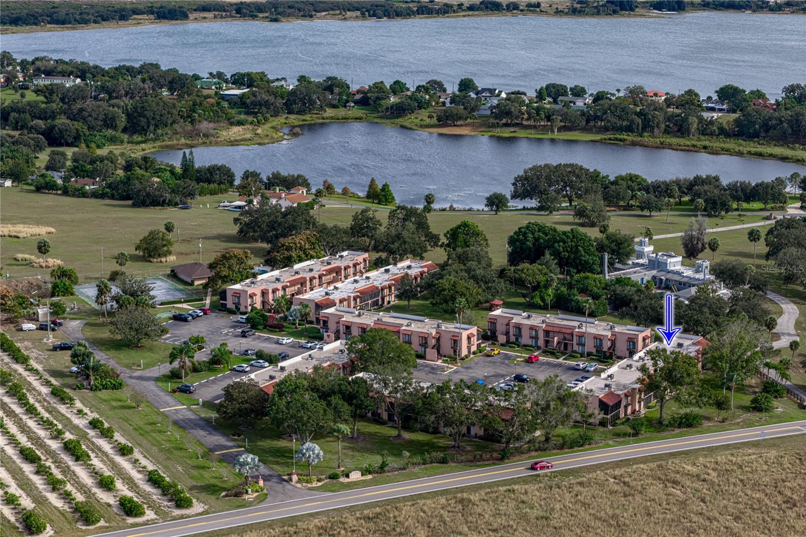 LA CASA CONDO - Residential