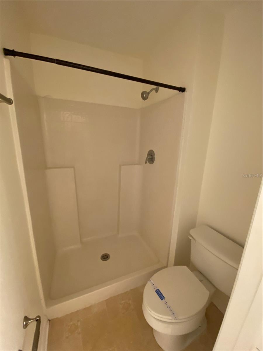 QUEENS COVE PH 04 - Residential Lease