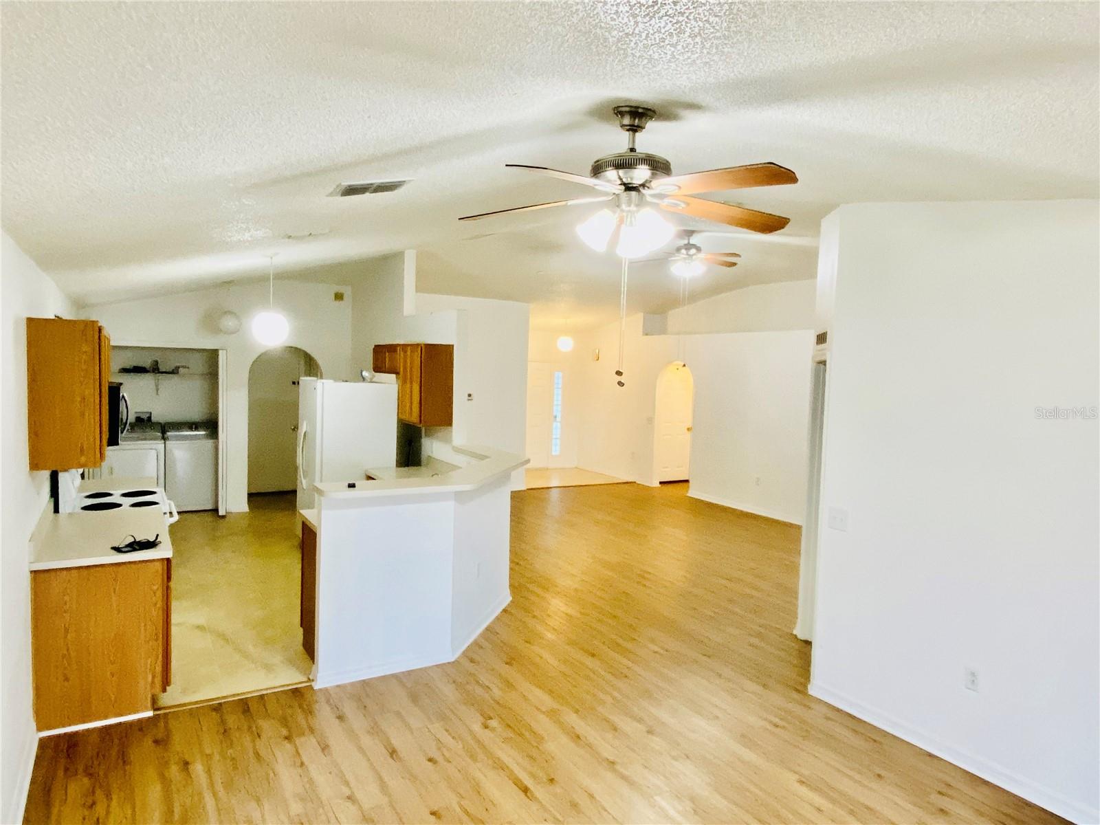 QUEENS COVE PH 04 - Residential Lease