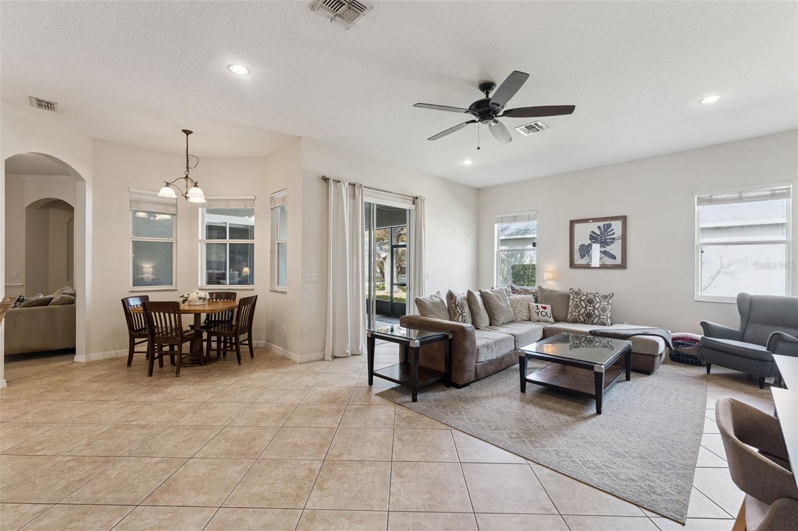 PROVIDENCE PH 01 50 03 - Residential