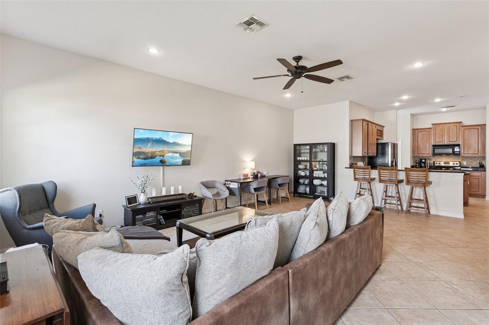 PROVIDENCE PH 01 50 03 - Residential