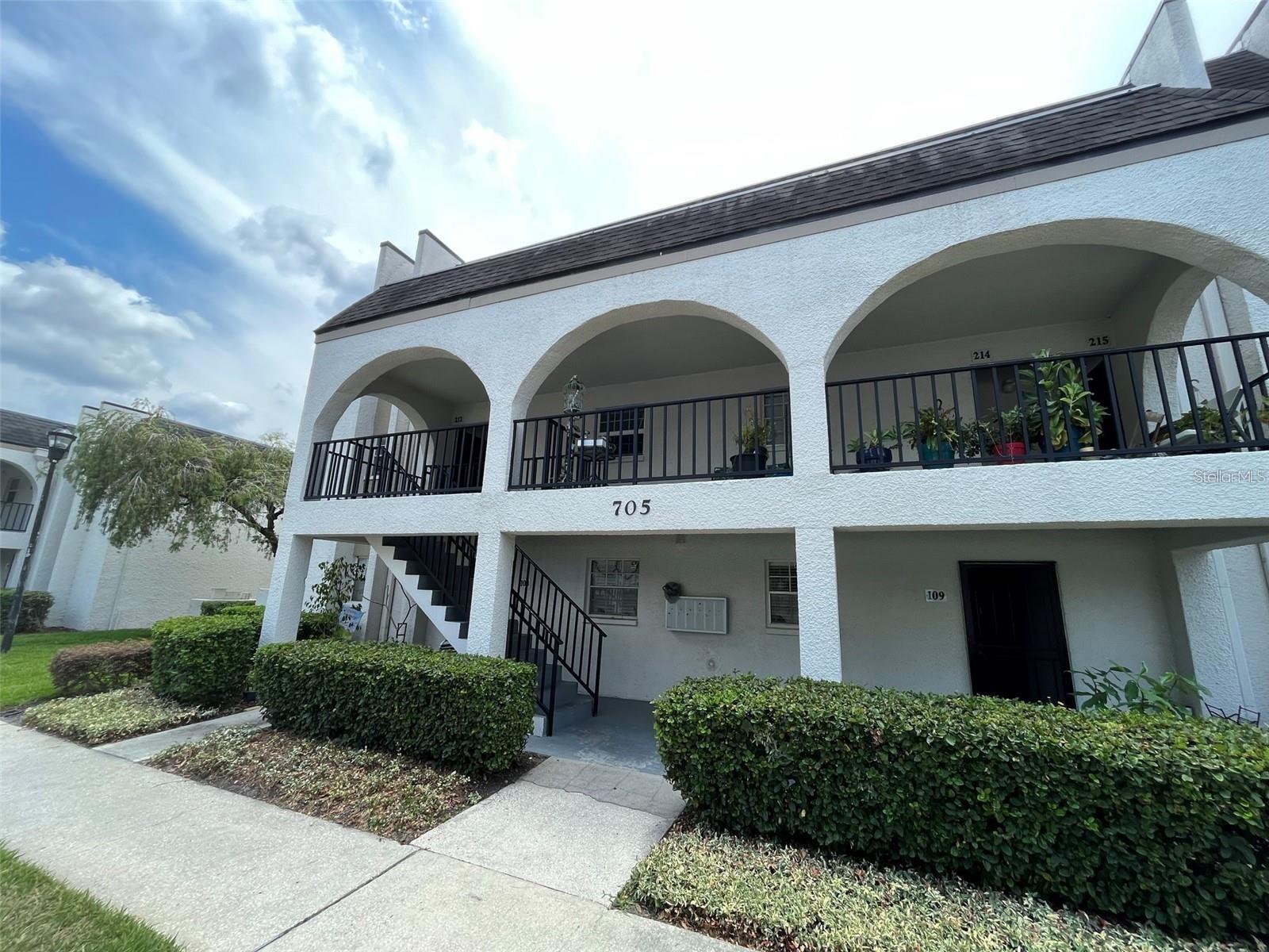 705 RUSSELL LANE 212