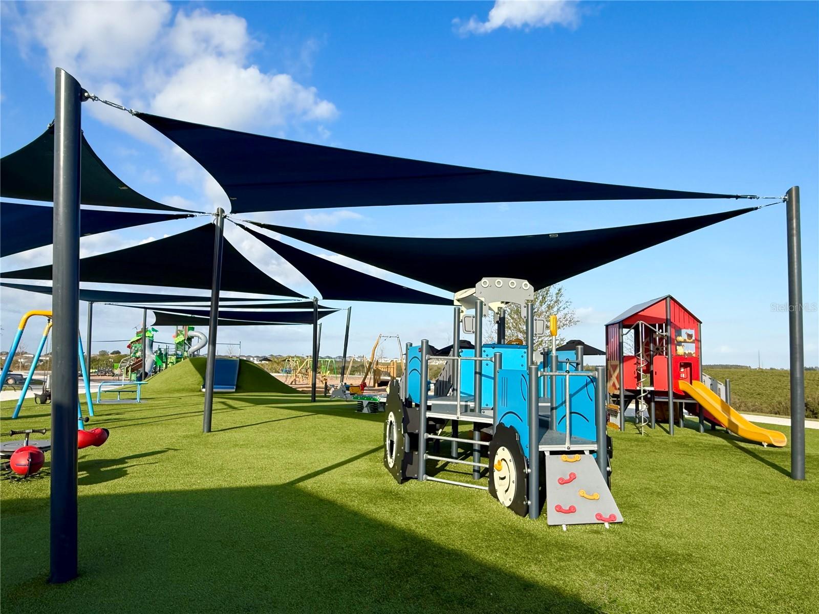 PARKSIDE AT ESTATES - Residential