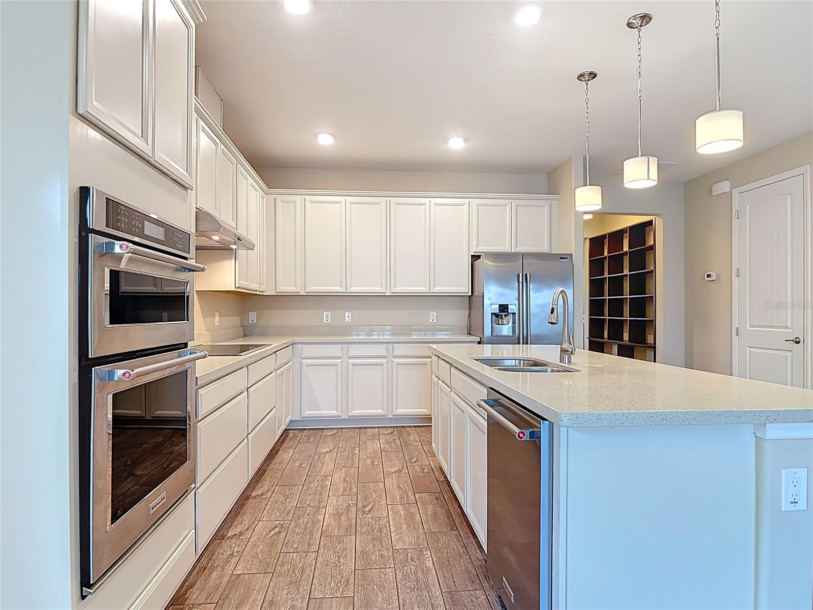 VERANO/VENETIAN BAY - Residential