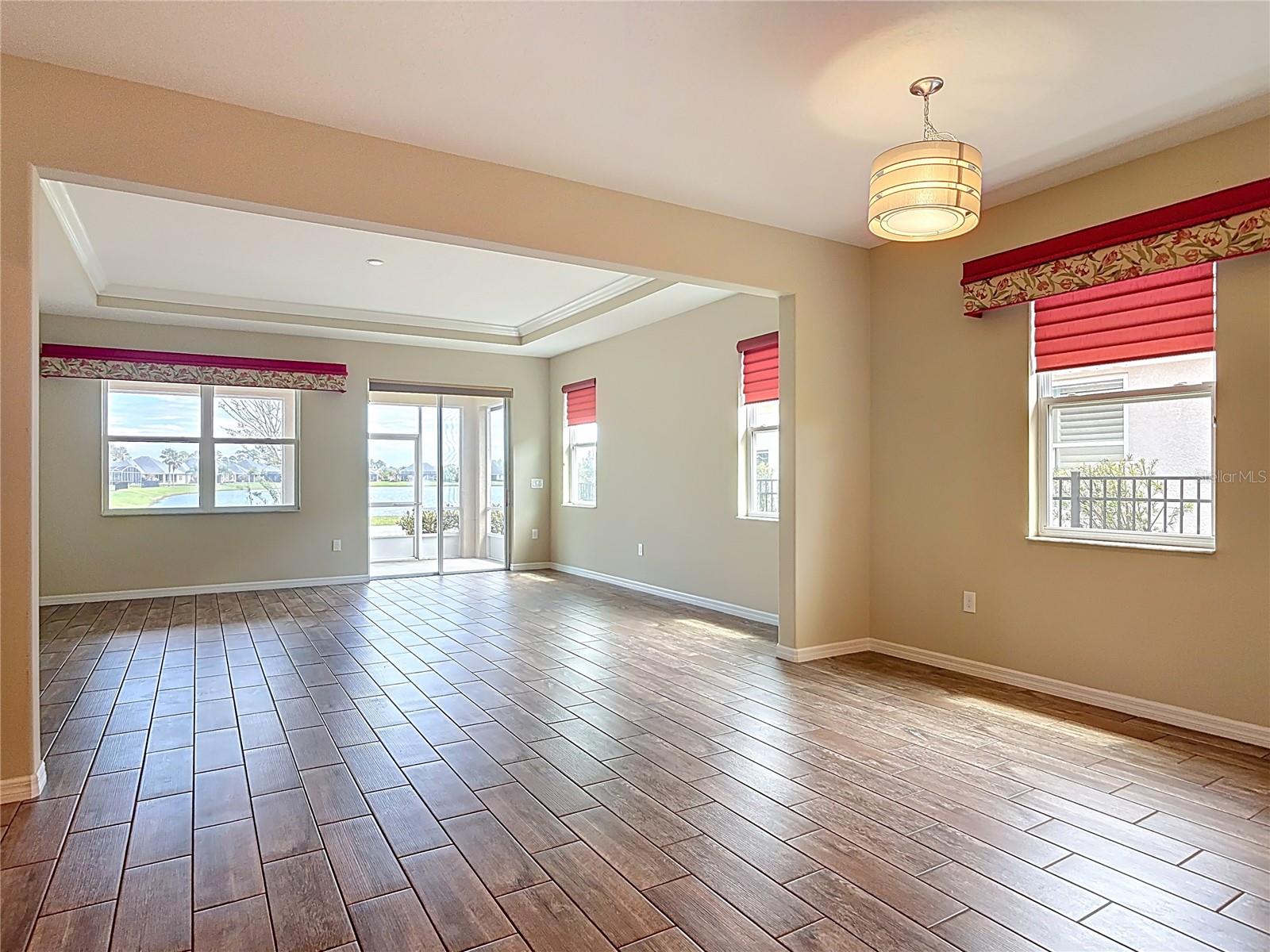 VERANO/VENETIAN BAY - Residential