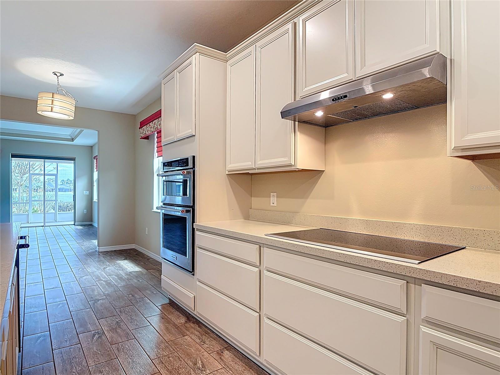 VERANO/VENETIAN BAY - Residential