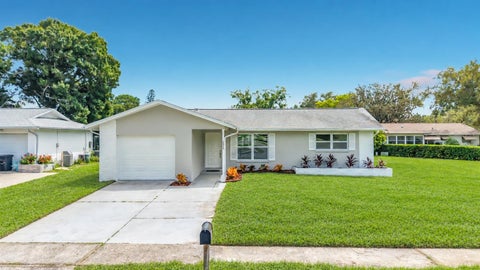 Photo of 2950 Curling Court, Palm Harbor, FL 34684 (MLS # TB8545380)