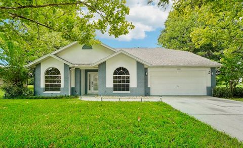 A home in ZEPHYRHILLS