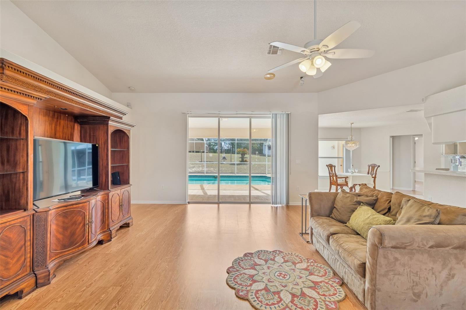 THE HIGHLANDS - Residential