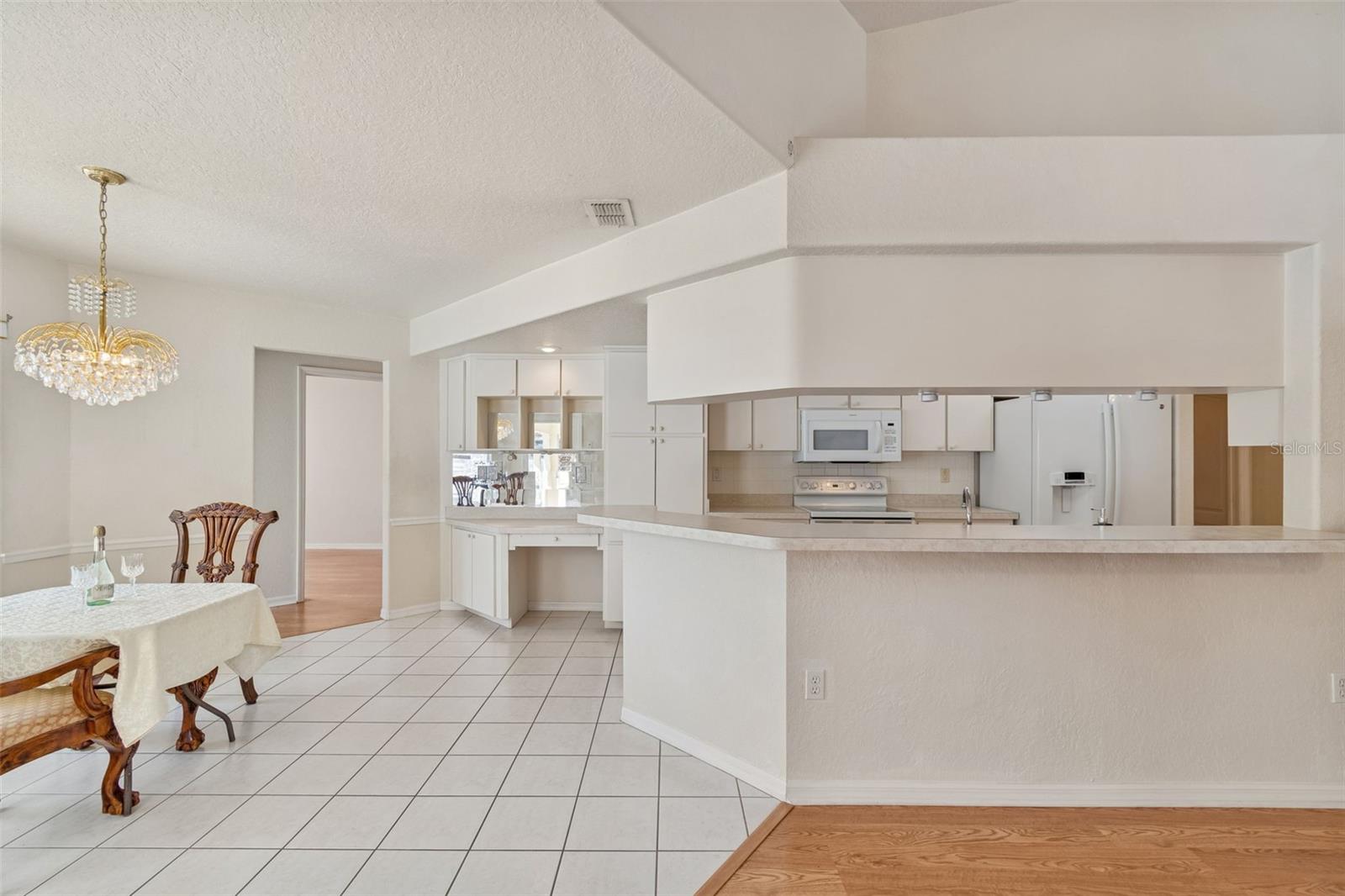 THE HIGHLANDS - Residential