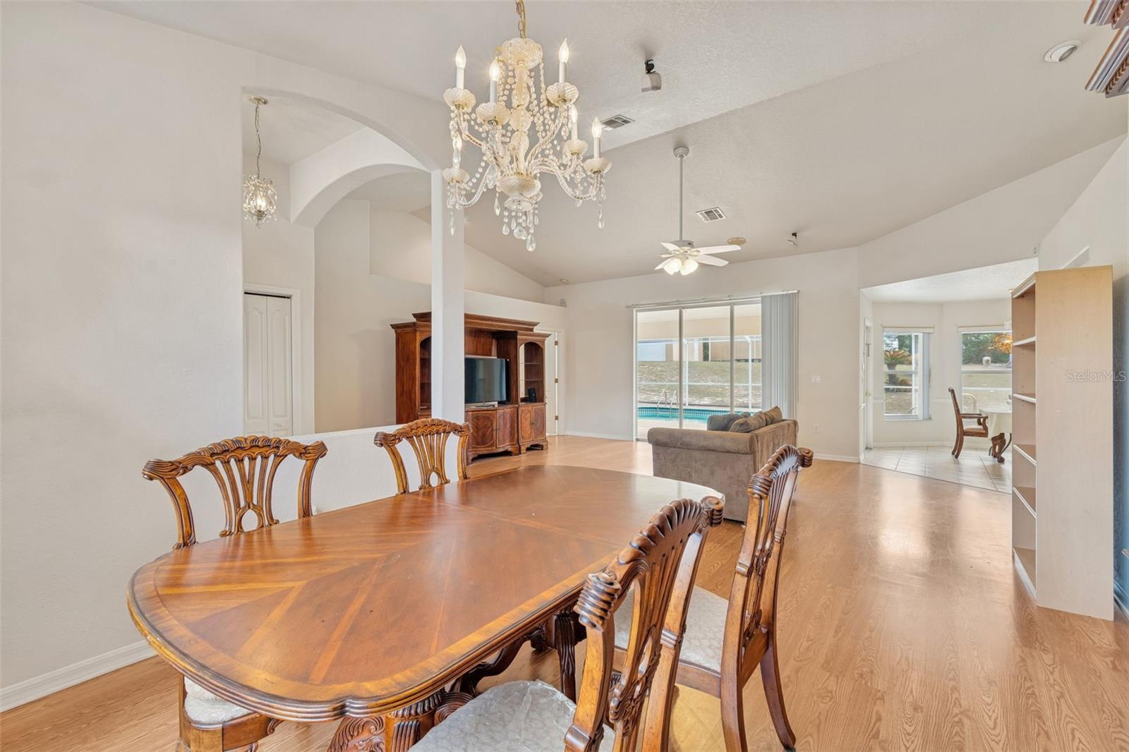 THE HIGHLANDS - Residential