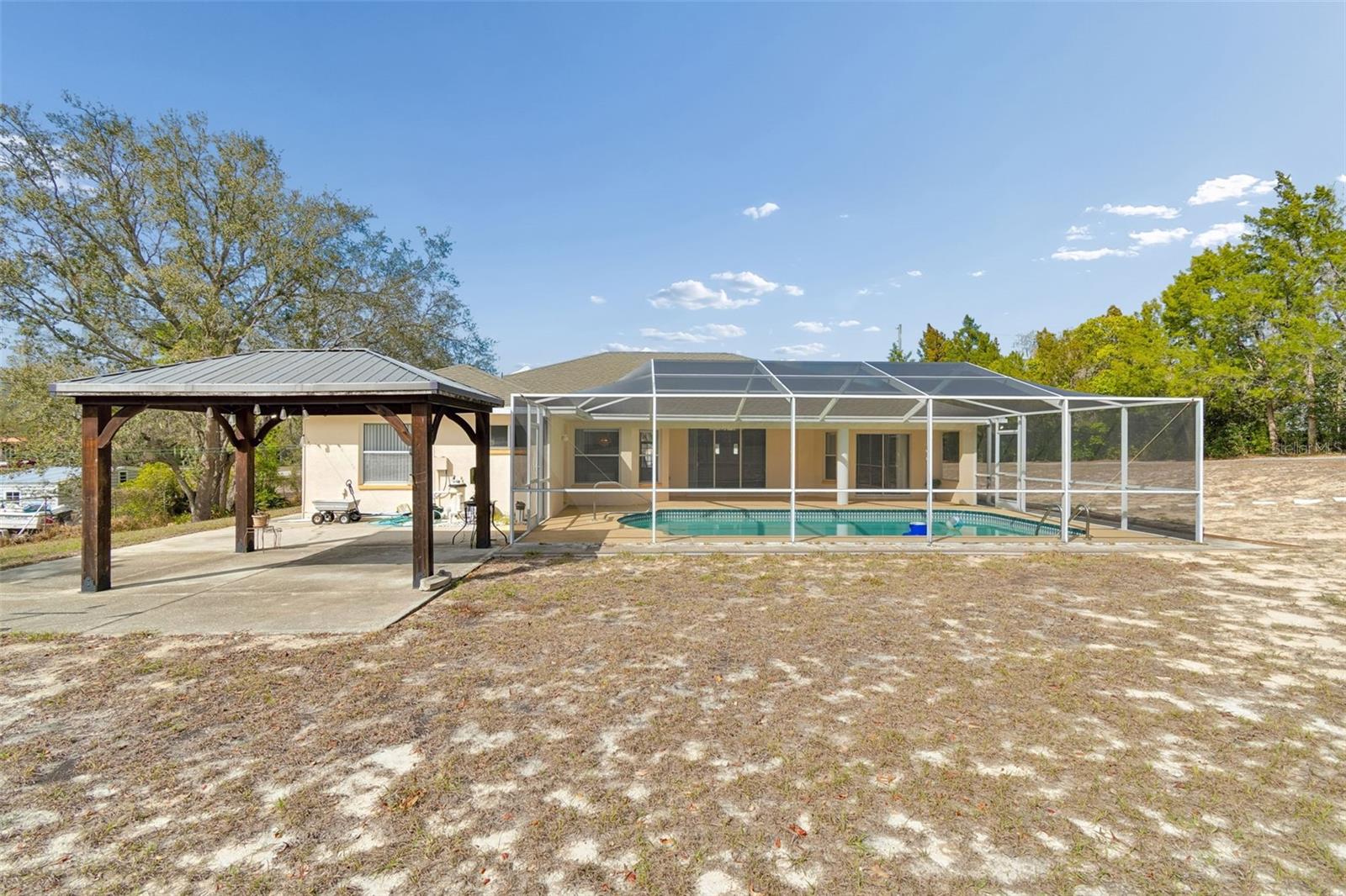 THE HIGHLANDS - Residential