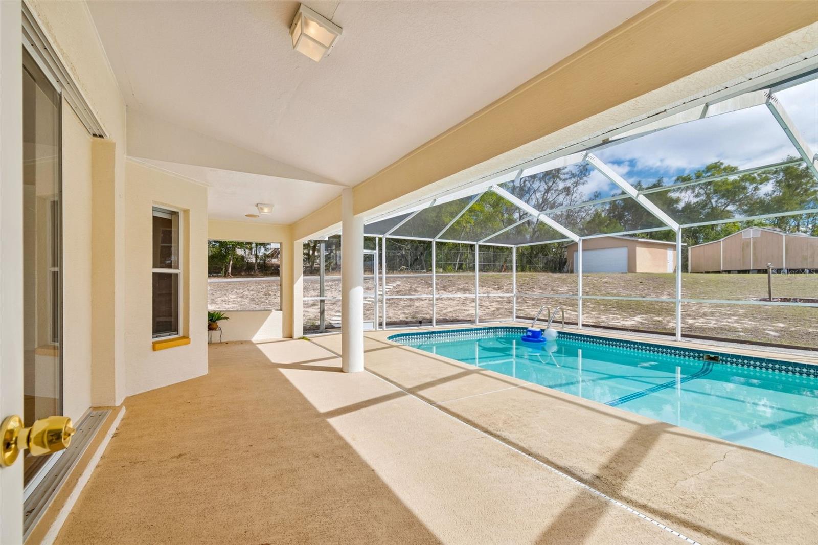 THE HIGHLANDS - Residential