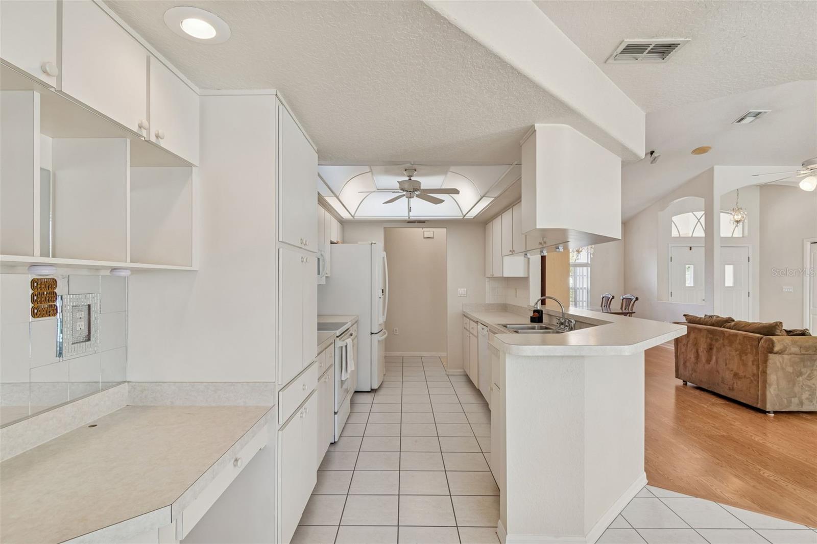 THE HIGHLANDS - Residential