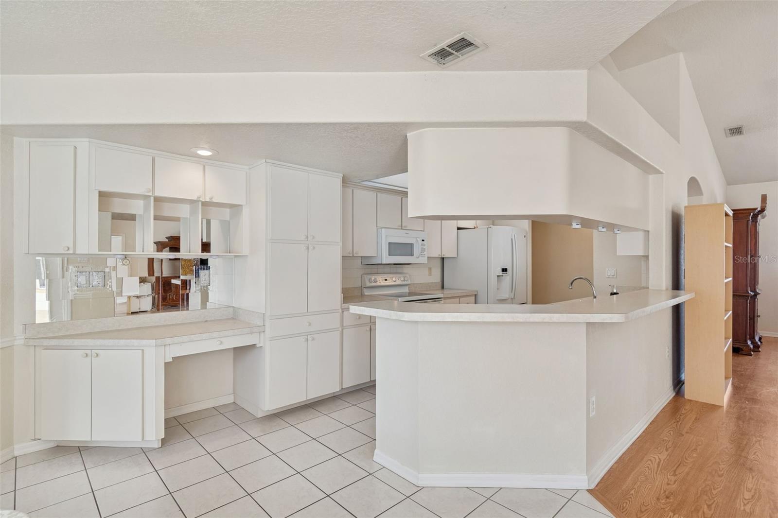 THE HIGHLANDS - Residential