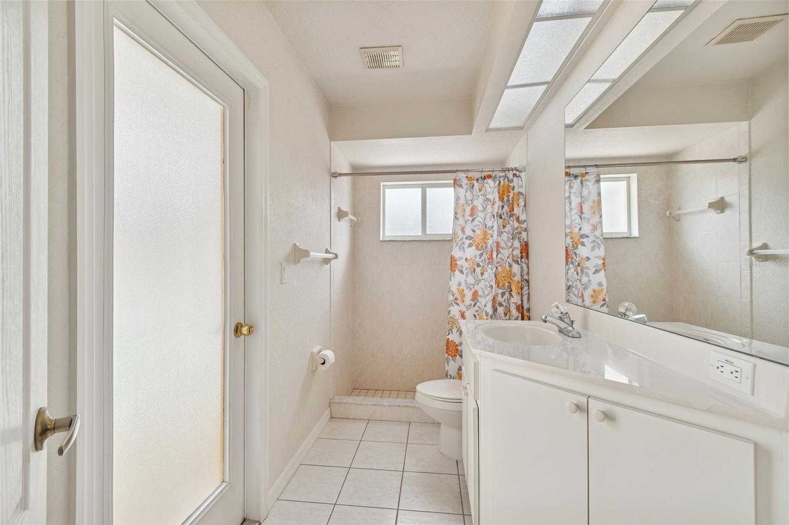 THE HIGHLANDS - Residential