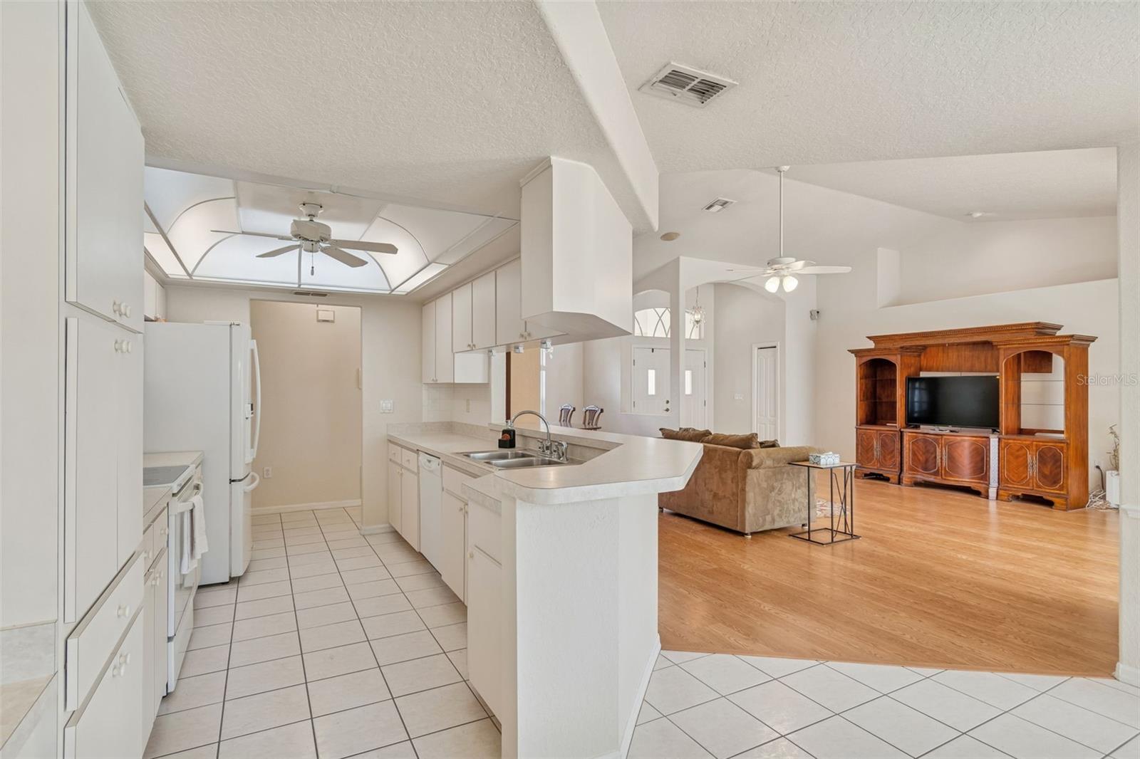 THE HIGHLANDS - Residential