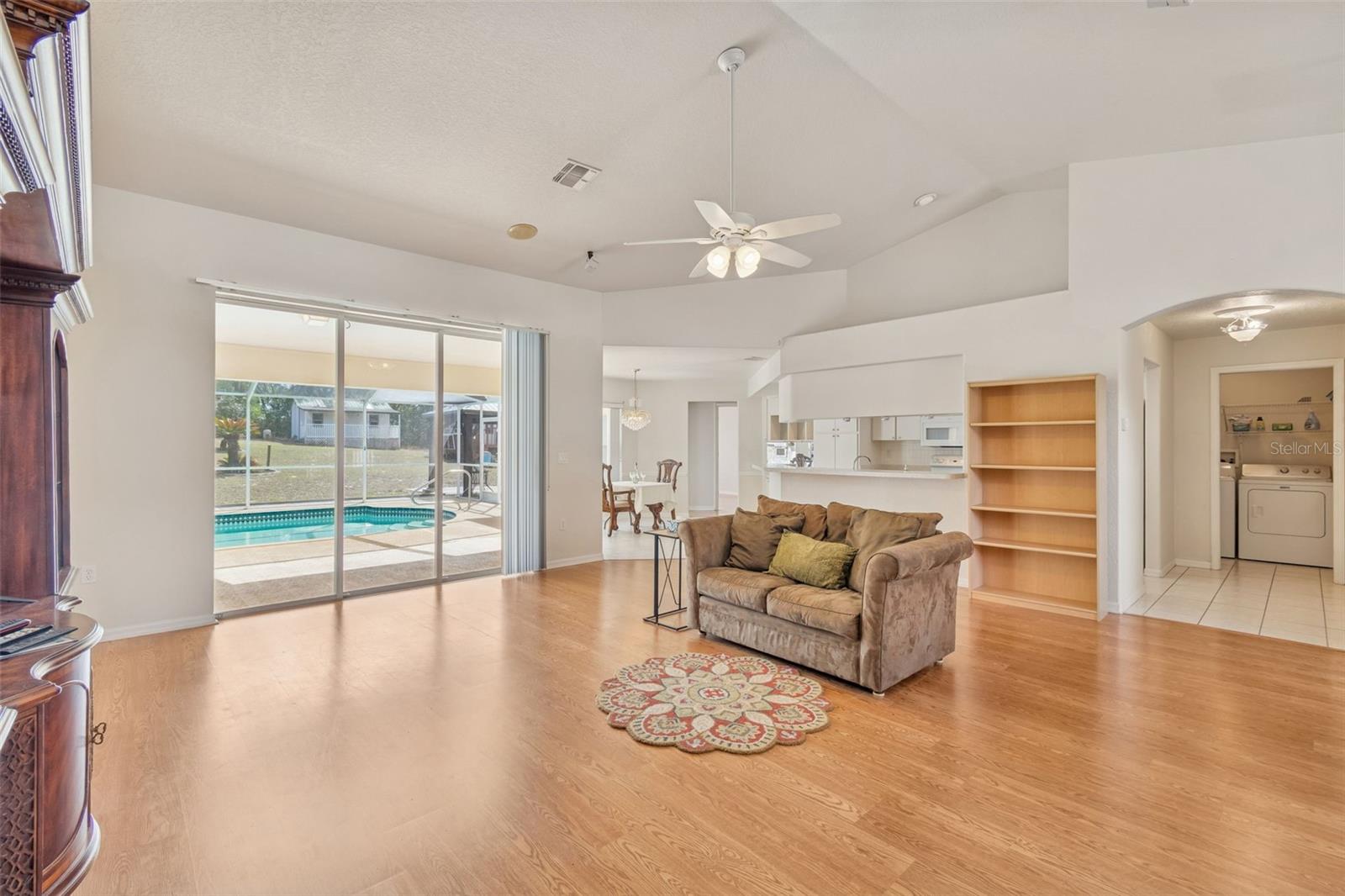 THE HIGHLANDS - Residential