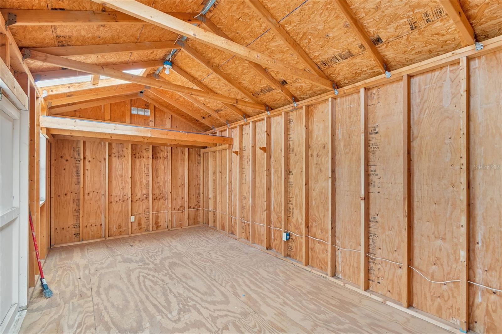 THE HIGHLANDS - Residential