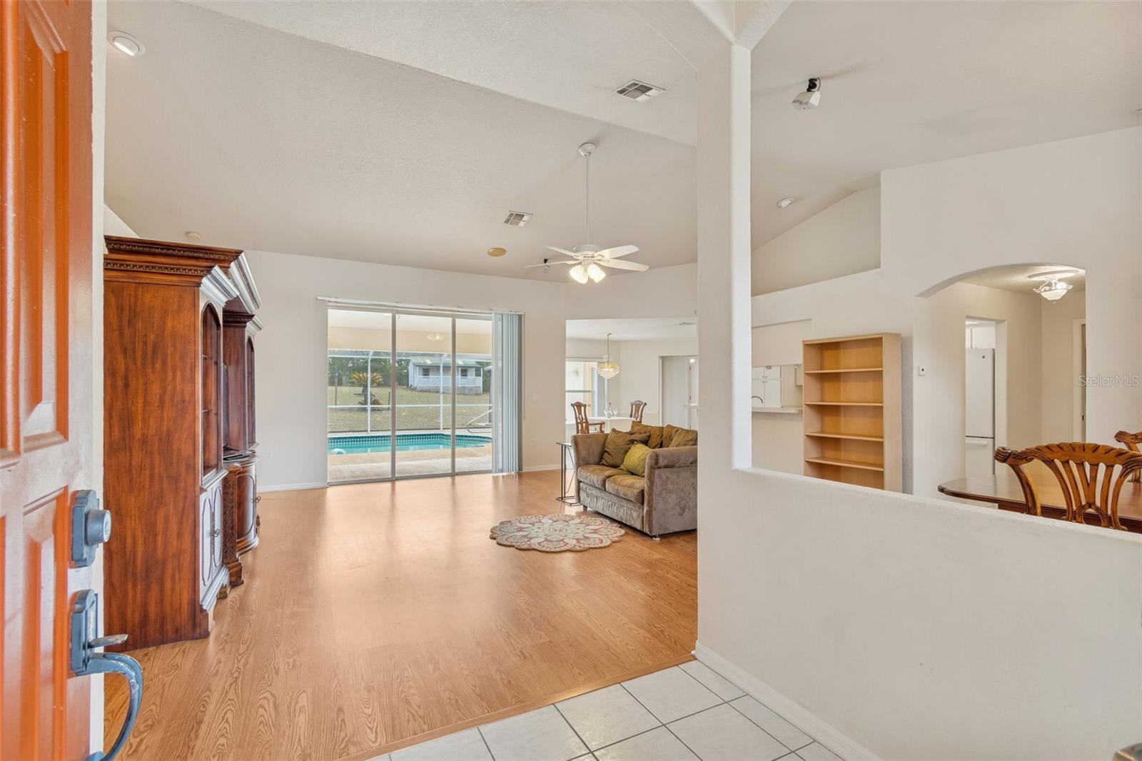 THE HIGHLANDS - Residential