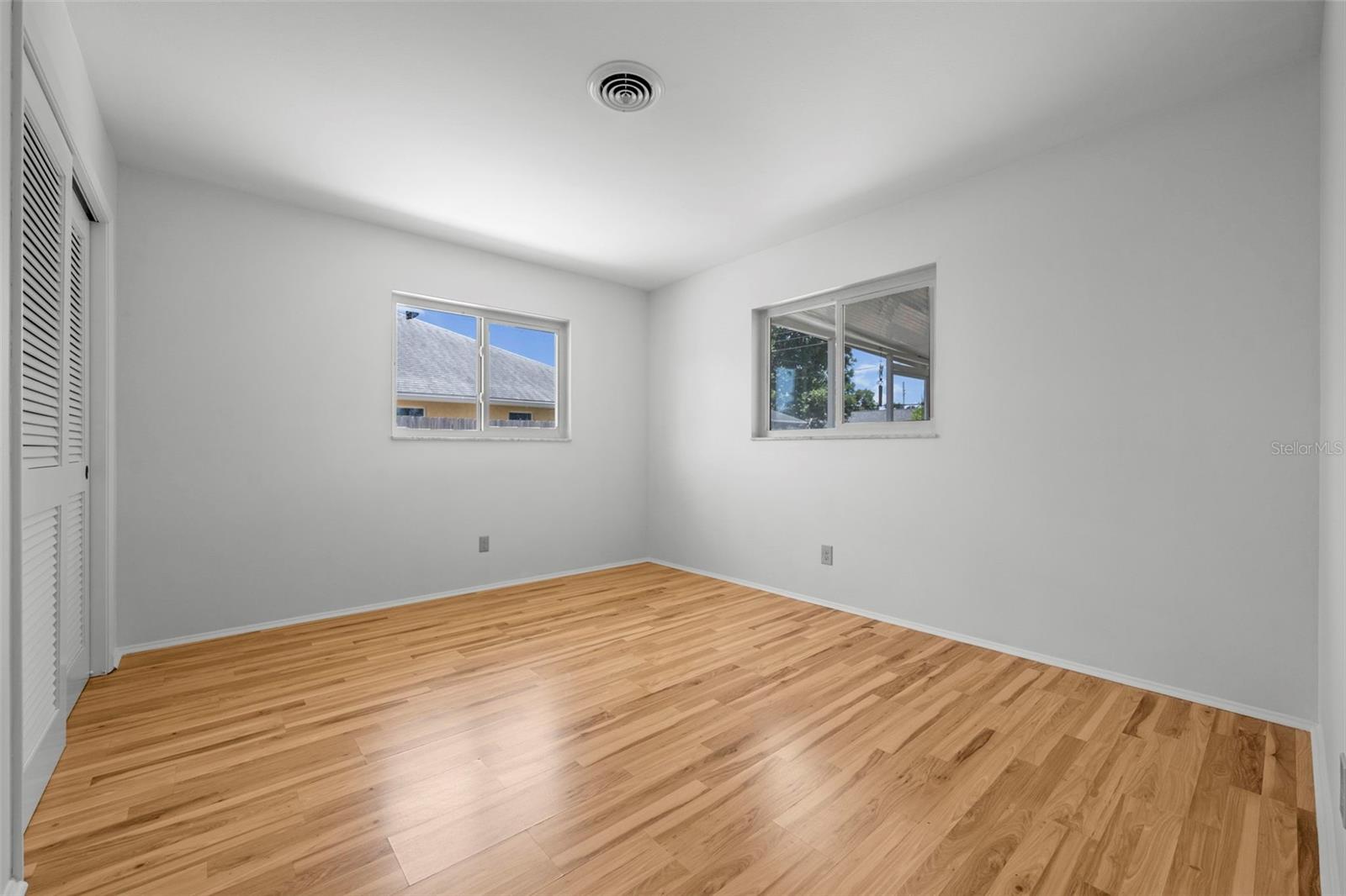 EAST GATE - Residential