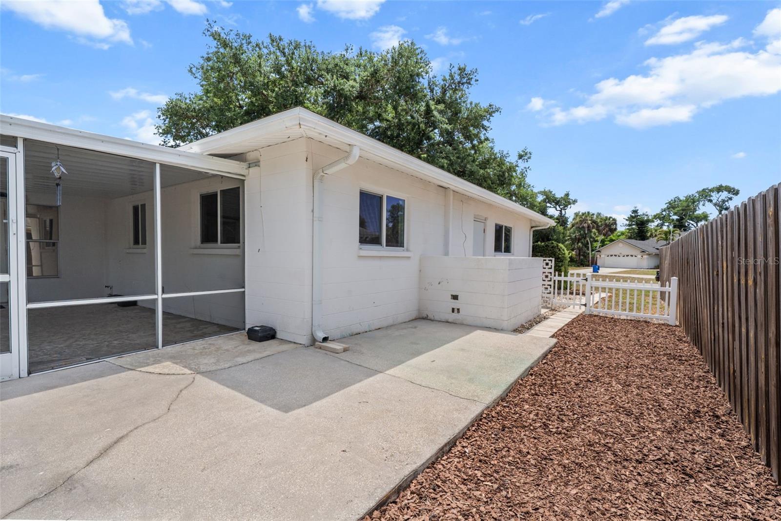 EAST GATE - Residential